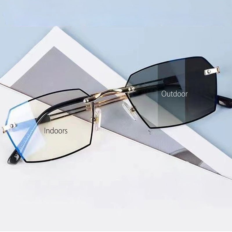 Zwei Artikel mit Versandkosten von âŹ33 đ„2-in-1 photochrome Lesebrille, die blaues Licht blockiert