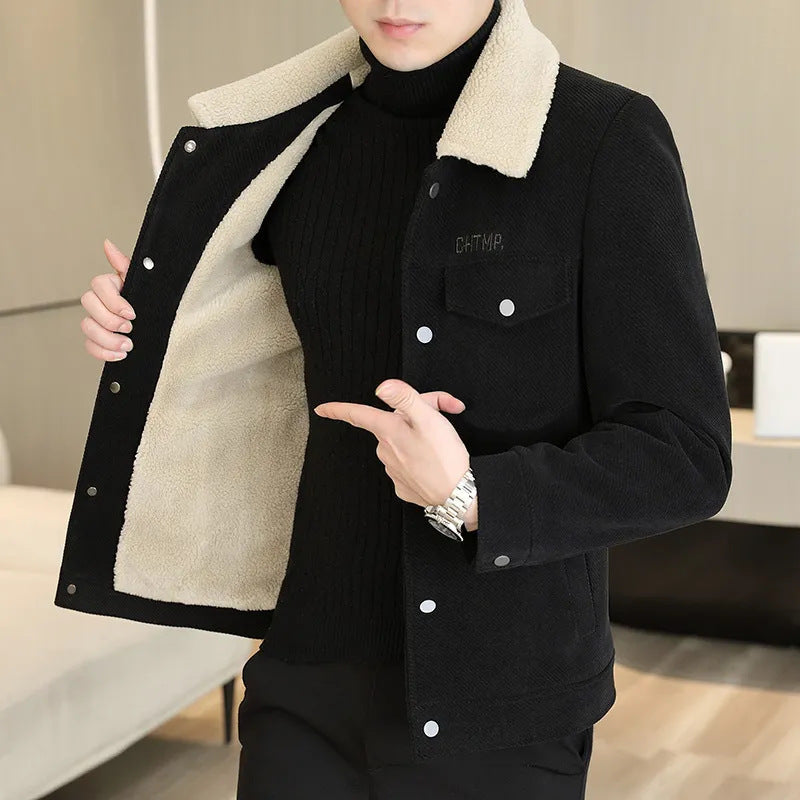 Modische einfarbige Herrenjacke mit Umlegekragen, Knopfleiste und dickem Futter
