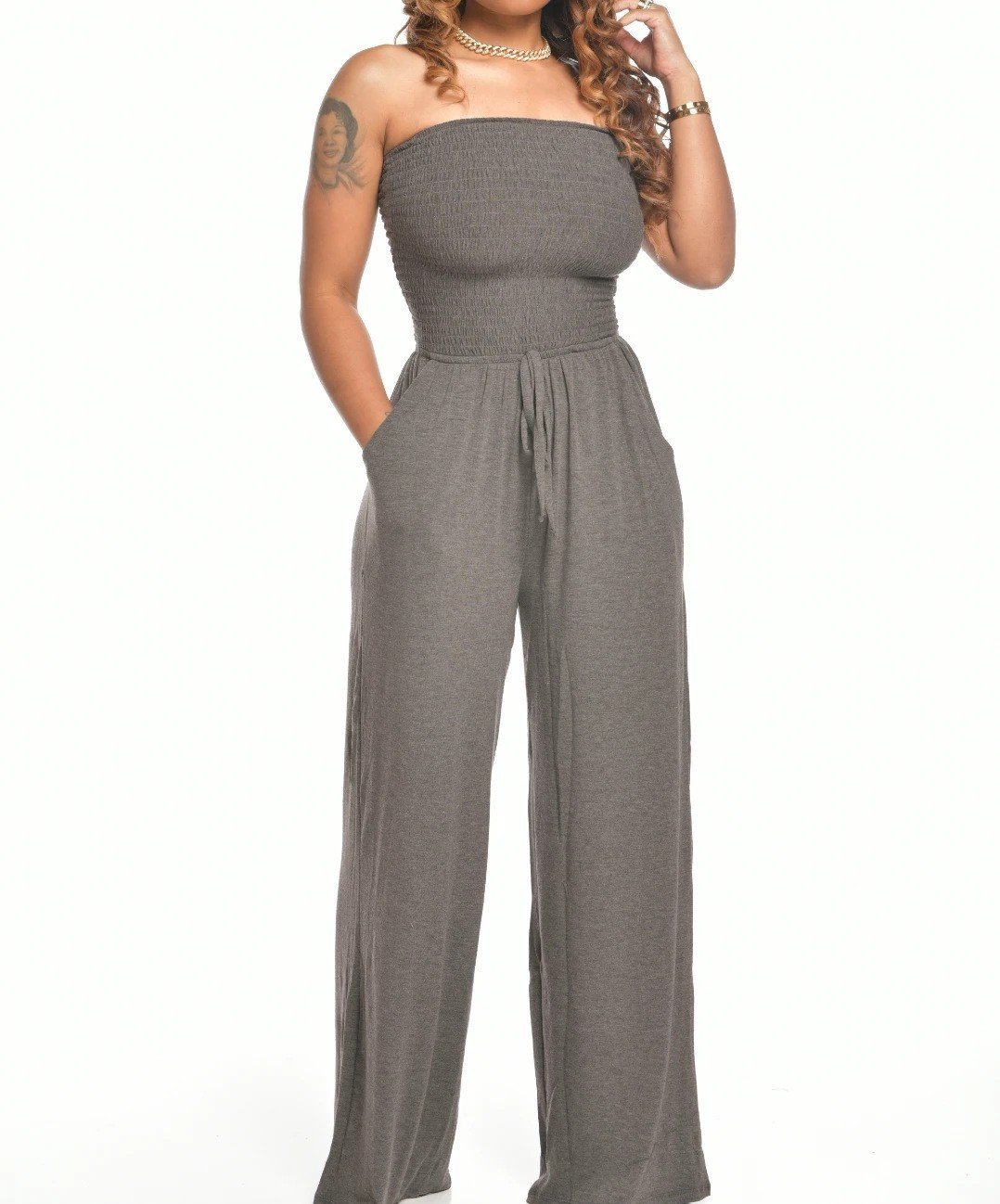 Neuester trägerloser Jumpsuit mit Taille